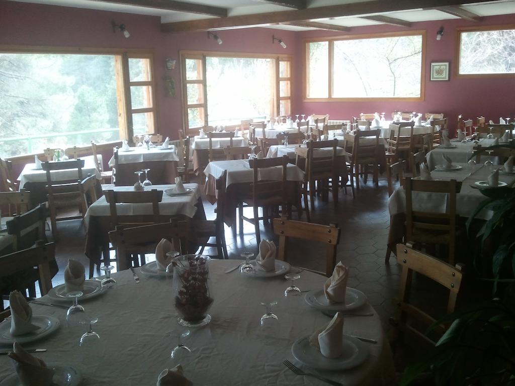 Hostal-Restaurante Fogon De Gredos Гисандо Экстерьер фото