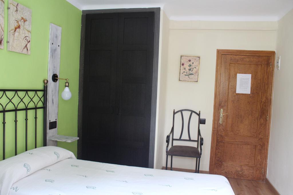 Hostal-Restaurante Fogon De Gredos Гисандо Экстерьер фото